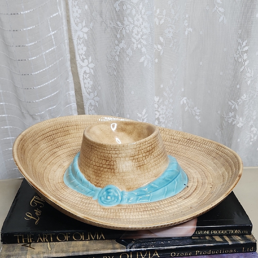 Vintage Sombrero Chip & Salsa Dip Cowboy Hat Metlox California Pottery 13"